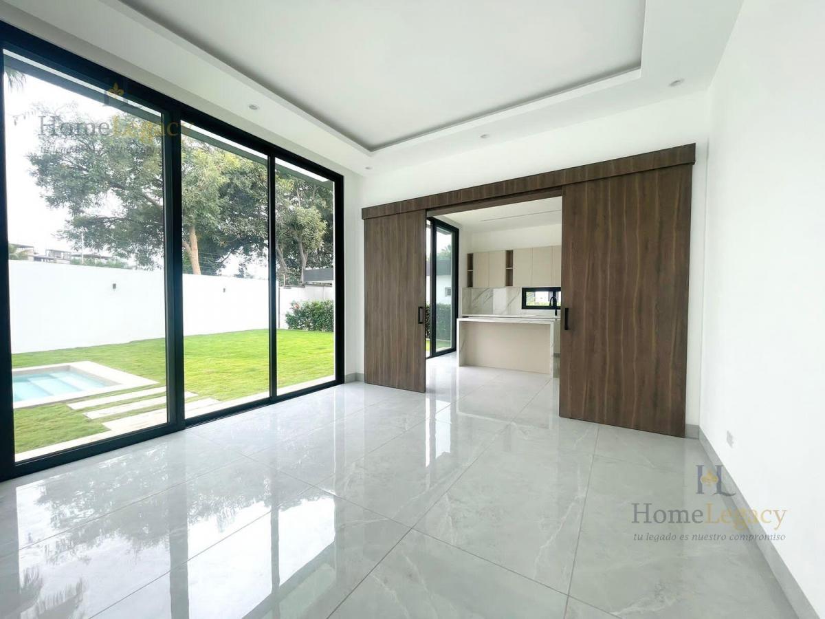 Venta de Casa con Piscina en Samborondón - Isla Mocoli Am, Guayas — imagen 4