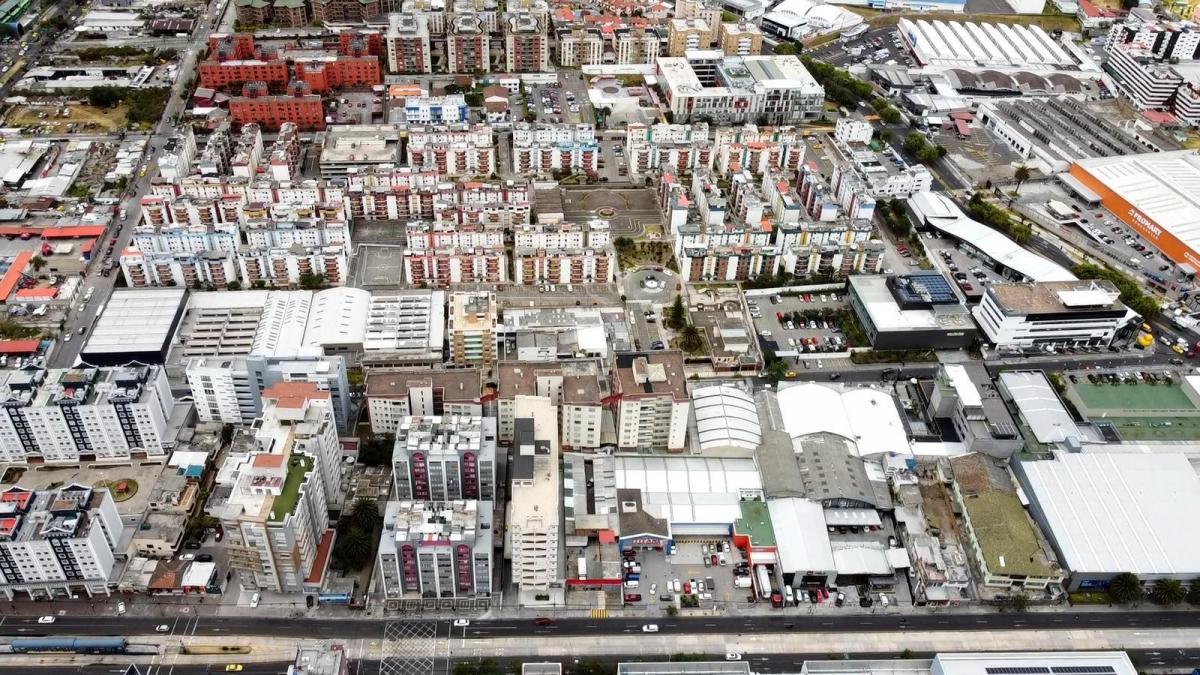 Terreno Comercial en Venta | 2.085 m² | Udla – Av de Los Granados | Quito — imagen 8