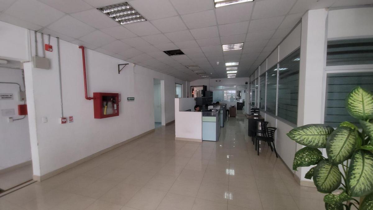 Terreno Comercial en Venta | 2.085 m² | Udla – Av de Los Granados | Quito — imagen 6