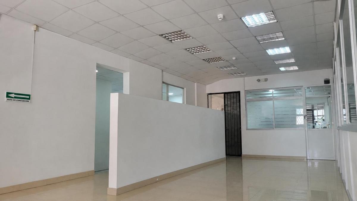 Terreno Comercial en Venta | 2.085 m² | Udla – Av de Los Granados | Quito — imagen 5