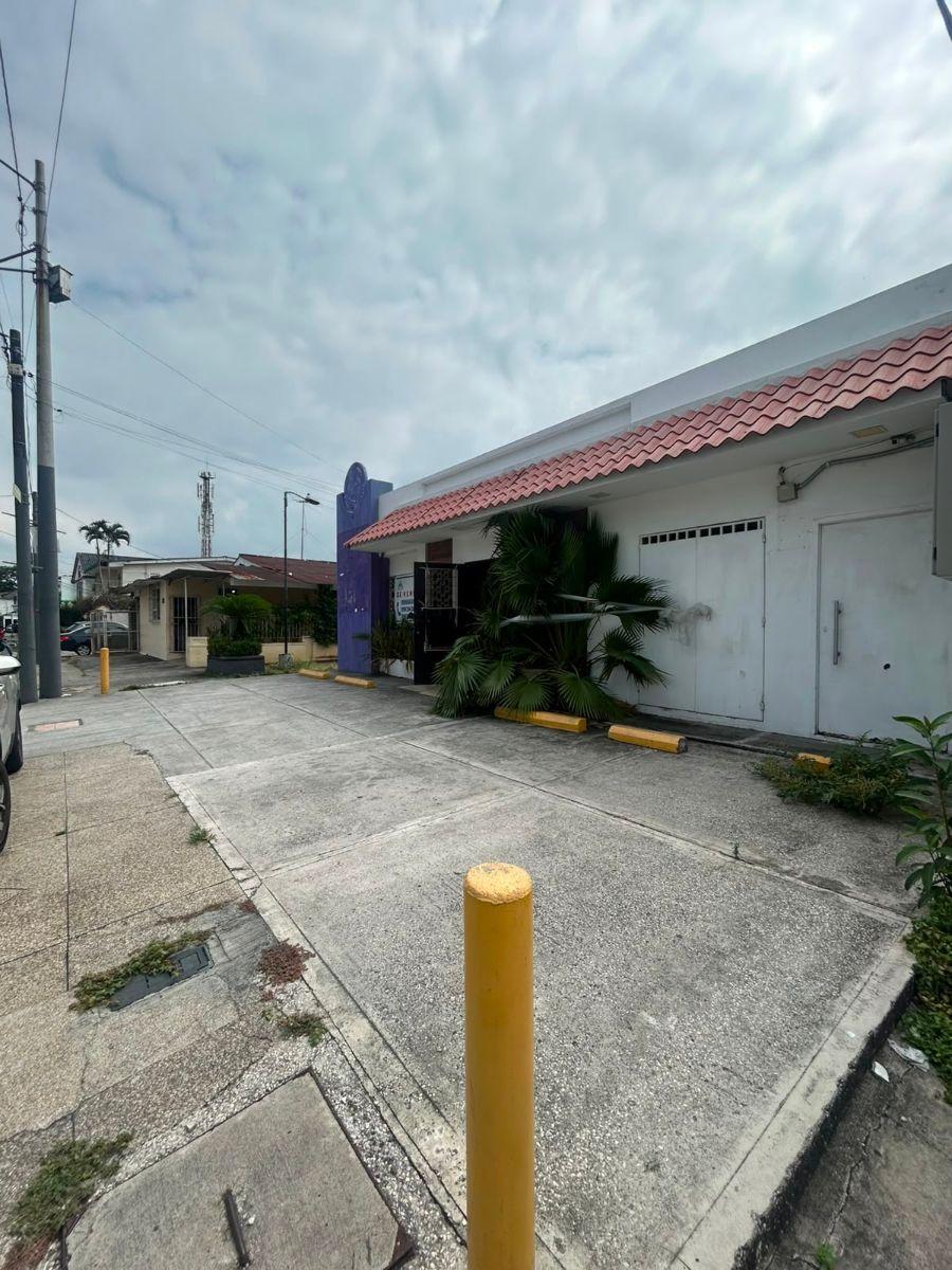 Urdesa Central, Venta de Casa con Suite Adicional. Guayas — imagen 6