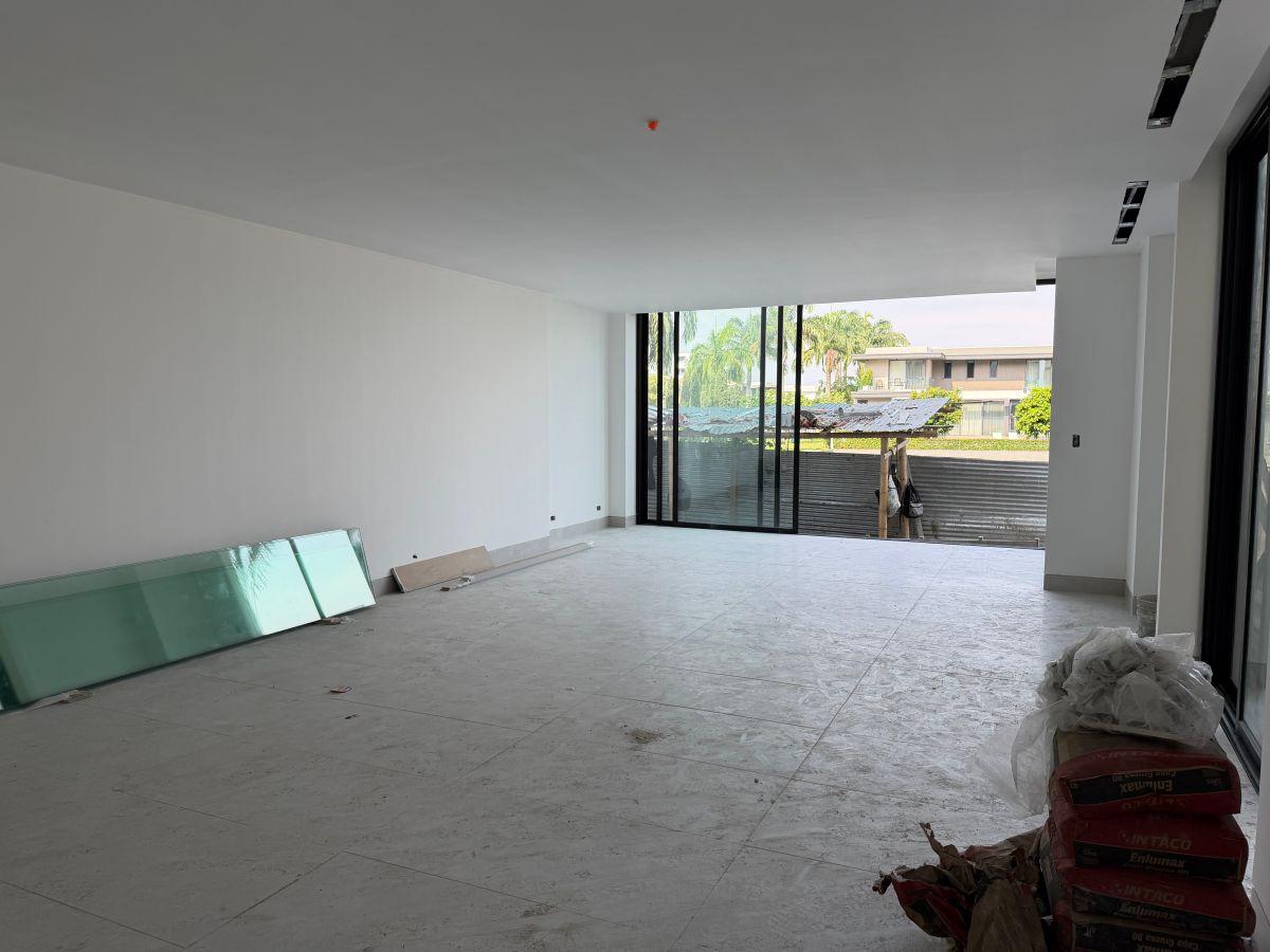 Departamento de 222 m² con 3 Habitaciones en Venta en Samborondón, Guayas — imagen 8