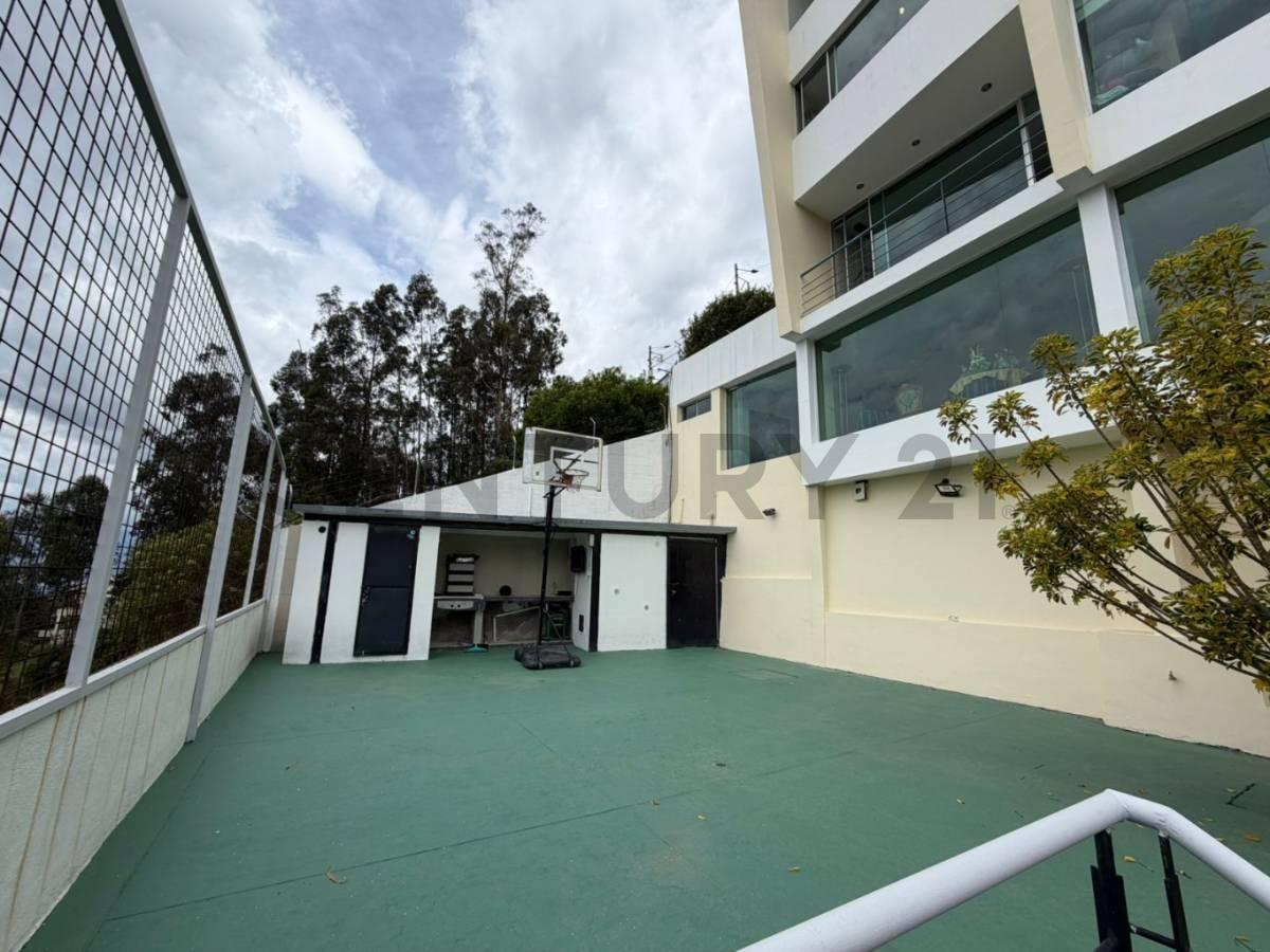 En Venta Casa Exclusiva. Urbanización Campo Alegre — imagen 7