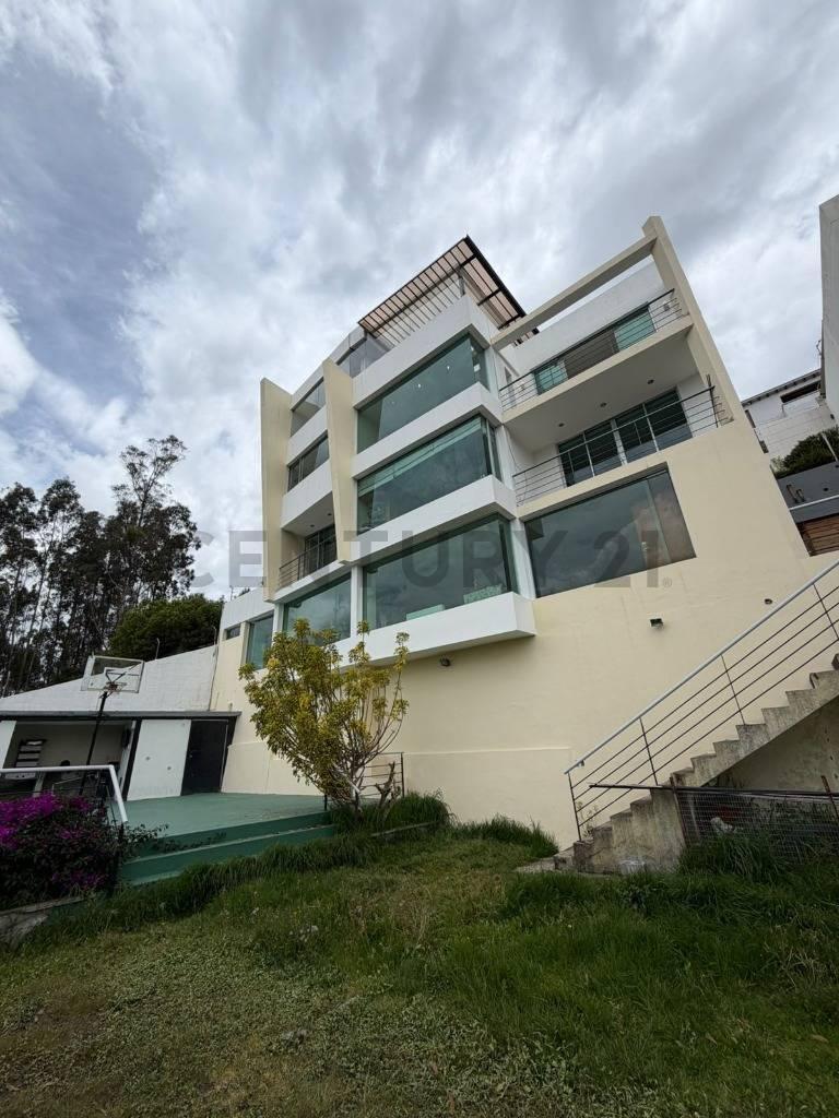 En Venta Casa Exclusiva. Urbanización Campo Alegre — imagen 6