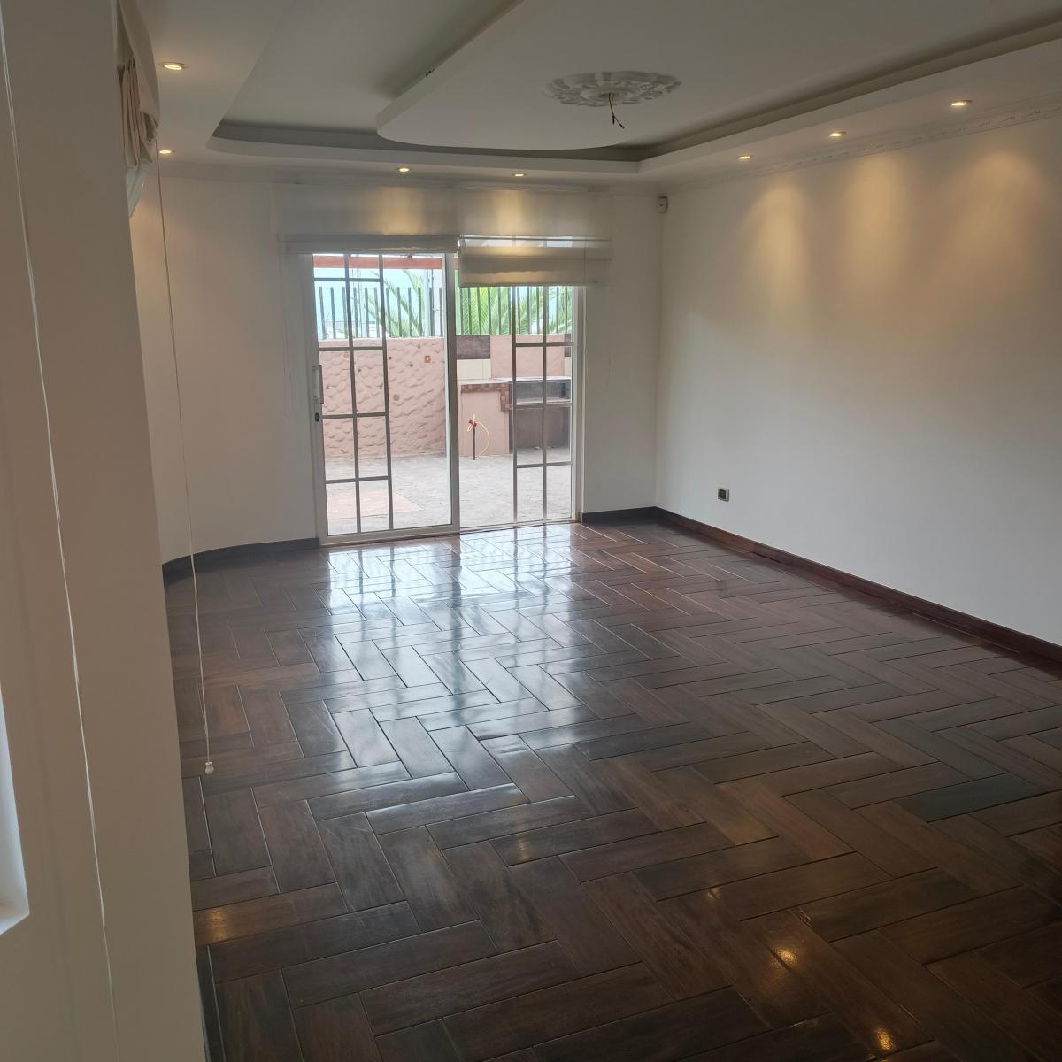 Vive en La Tranquilidad de Tanda Conjunto Casa 3 Dorm. Mas Estudio Sala Tv Hermoso Jardin Propio — imagen 6