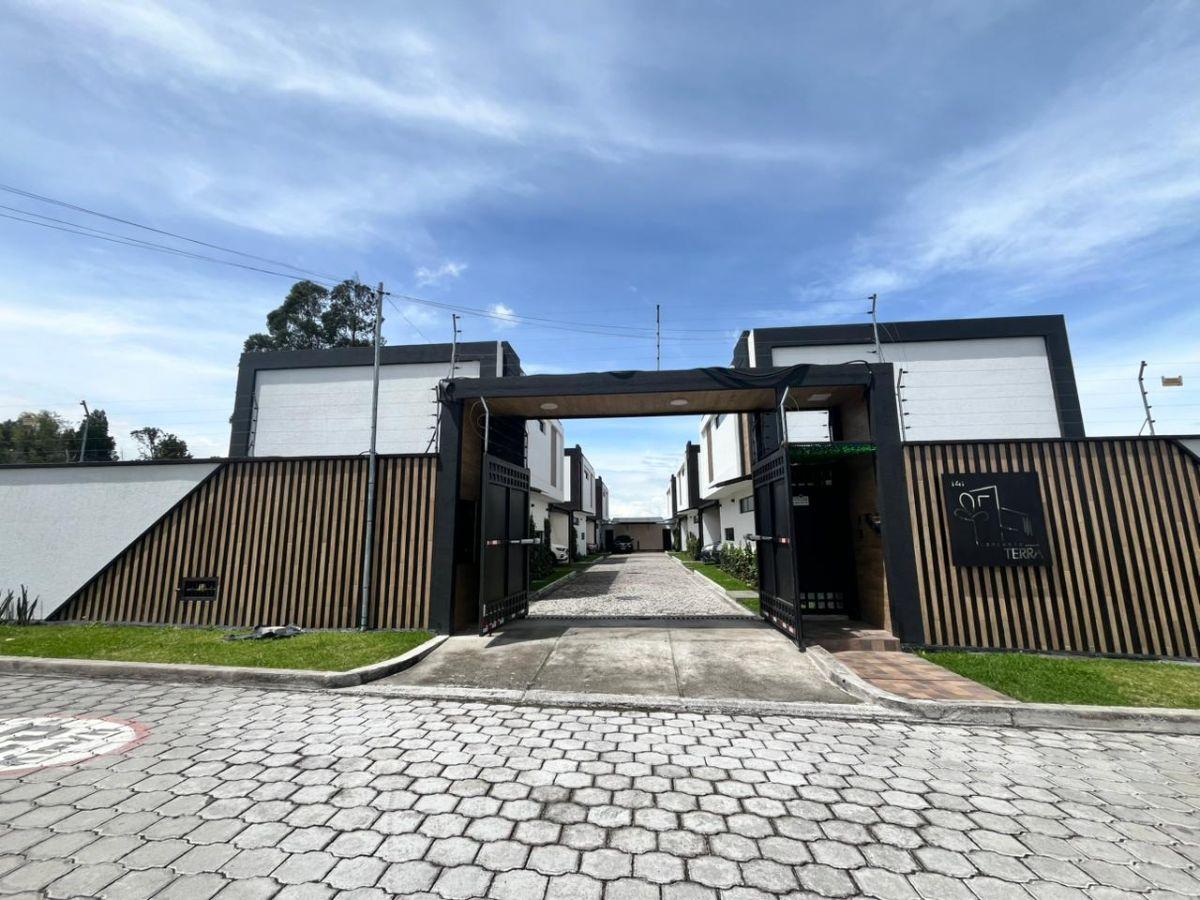 Casa de 231 m², por Estrenar, 3 Habitaciones, Venta, Pifo, Urbanización — imagen 8