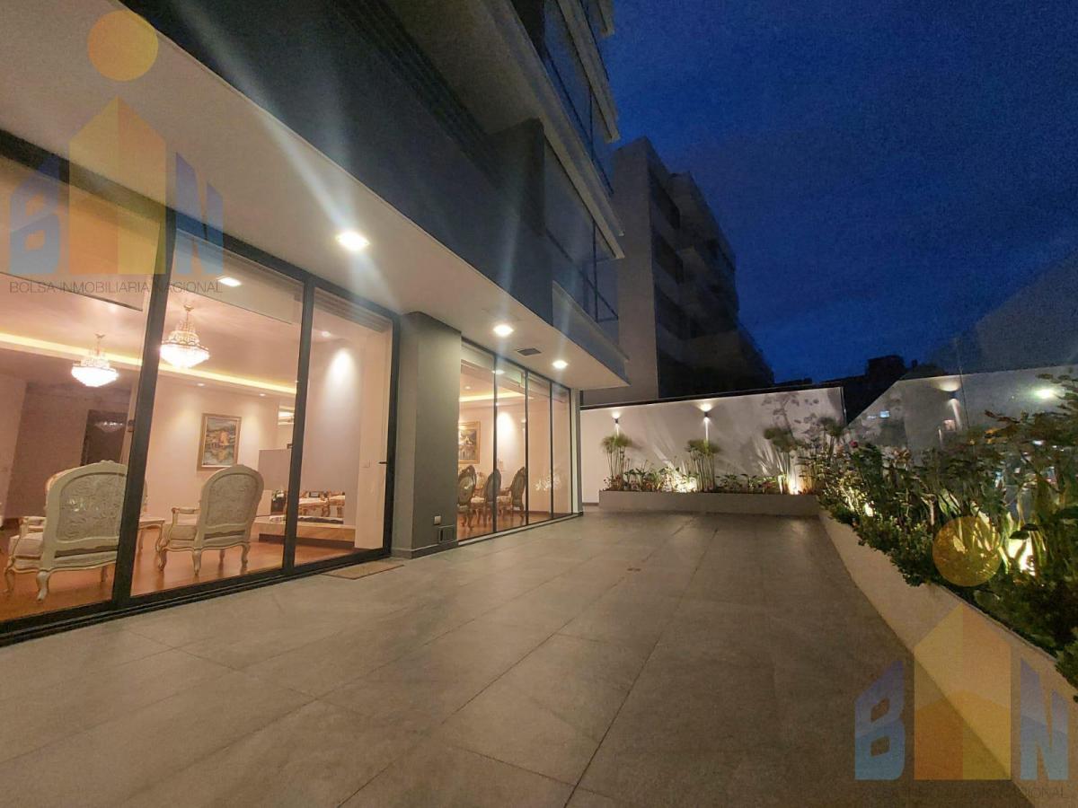 Vendo Lujoso Departamento, Tipo Casa 1 Planta, Aterrazado - Quito Tenis — imagen 9