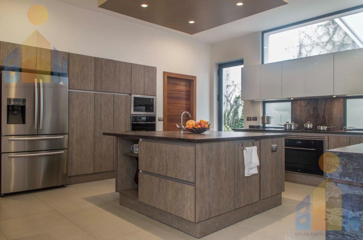 Vendo Lujoso Departamento, Tipo Casa 1 Planta, Aterrazado - Quito Tenis — imagen 8