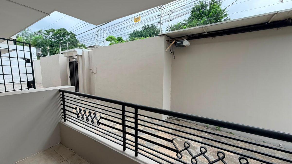 Se Alquila Departamento Planta Baja en Ceibos, Guayas — imagen 7