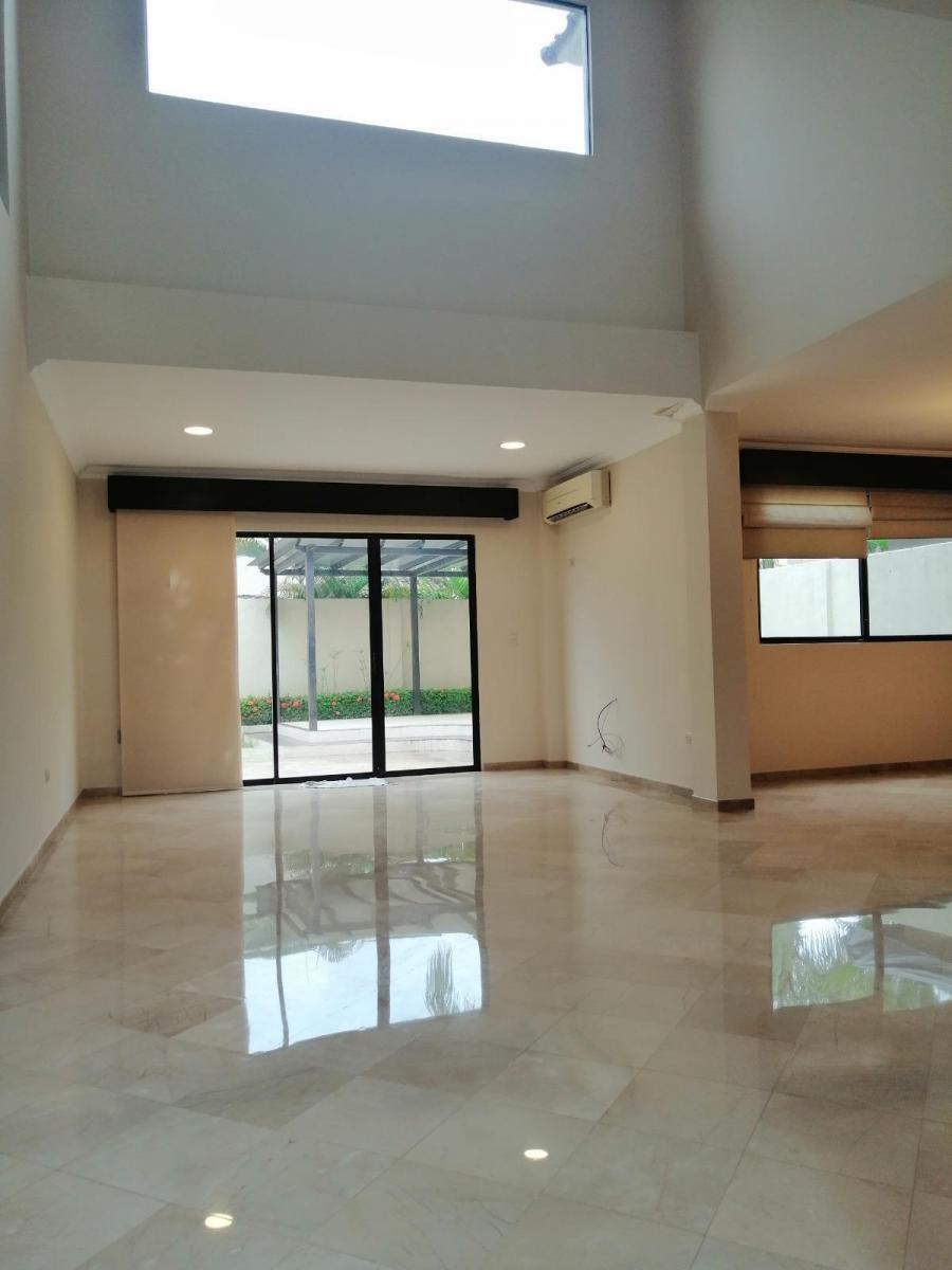 Exclusiva Casa en Venta - Urbanización Privada - Vía a La Costa - 4 Dorm. (Wp), Guayas — imagen 10