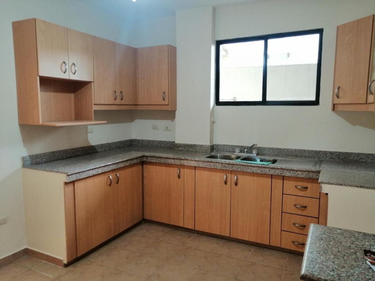 Exclusiva Casa en Venta - Urbanización Privada - Vía a La Costa - 4 Dorm. (Wp), Guayas — imagen 7