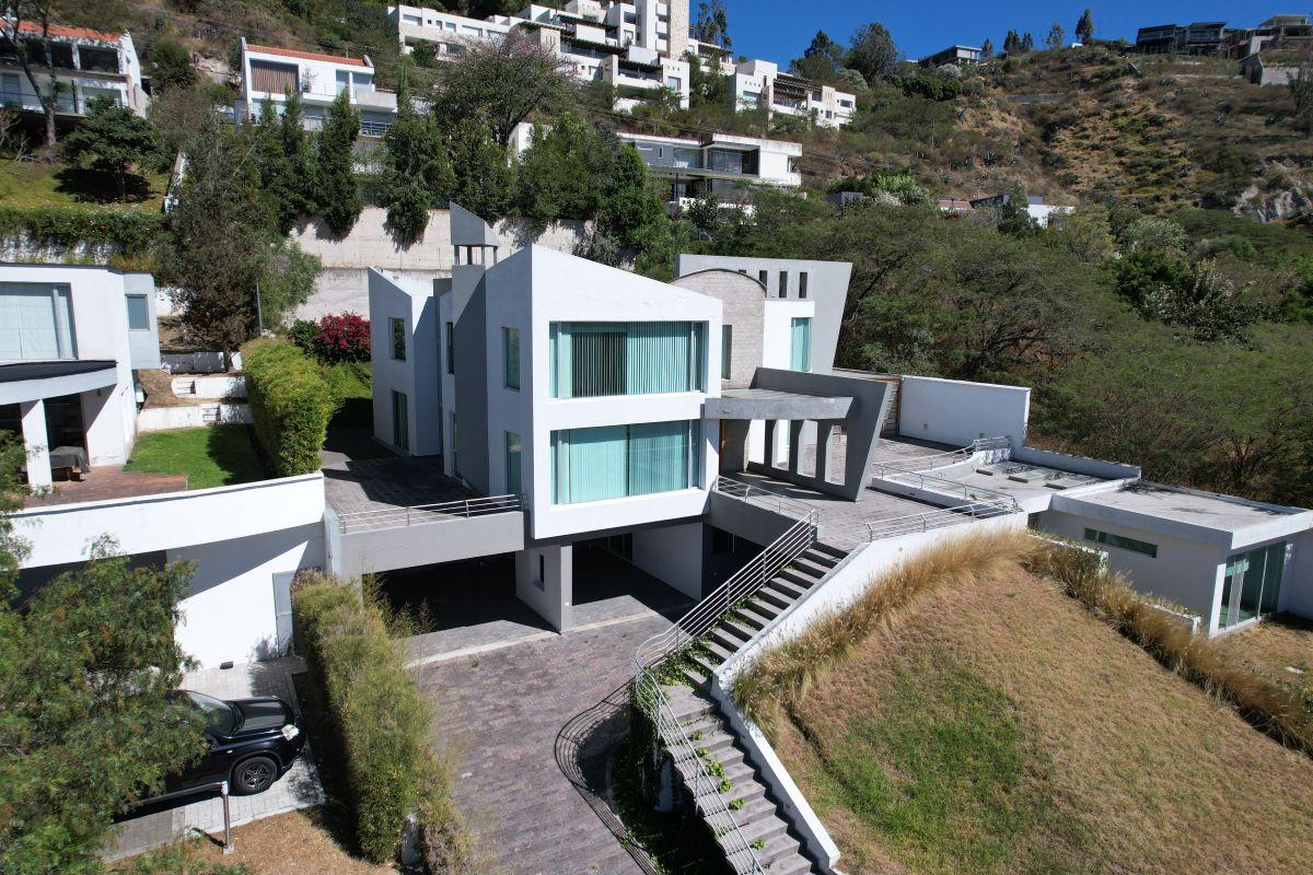 En Venta: Elegante Casa en Pillagua - Cumbayá — imagen 10