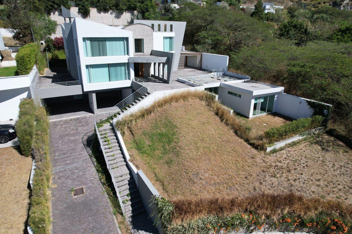 En Venta: Elegante Casa en Pillagua - Cumbayá — imagen 7