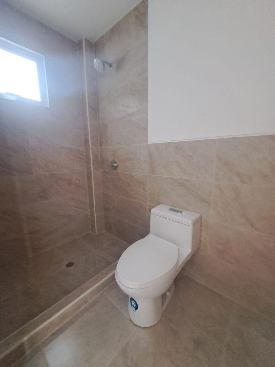 Casa en Venta en Vistana 2000, Guayas — imagen 3