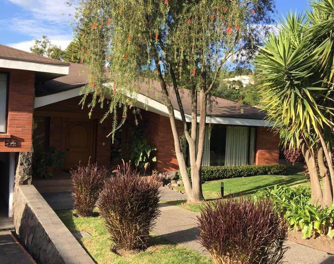 Cumbayá, Vendo, Casa Lineal, en Excelente Urbanizacion, Sector Pillagua, Piscina y Amplio Jardín — imagen 8