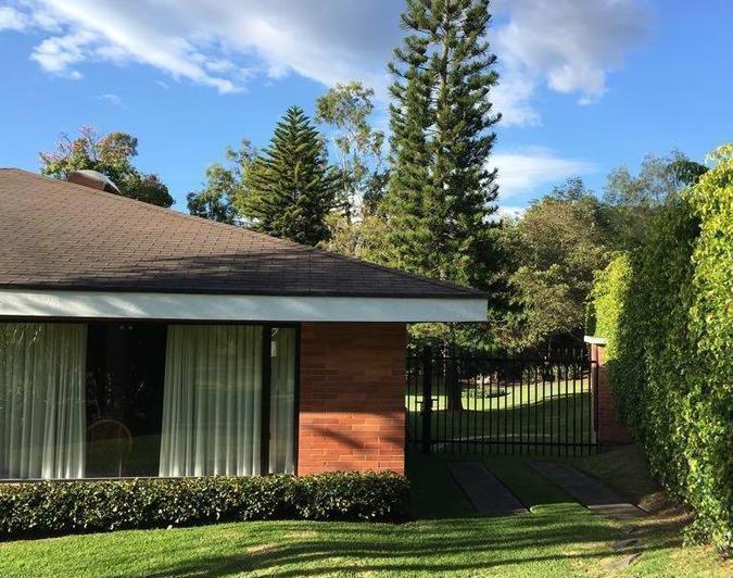 Cumbayá, Vendo, Casa Lineal, en Excelente Urbanizacion, Sector Pillagua, Piscina y Amplio Jardín — imagen 6