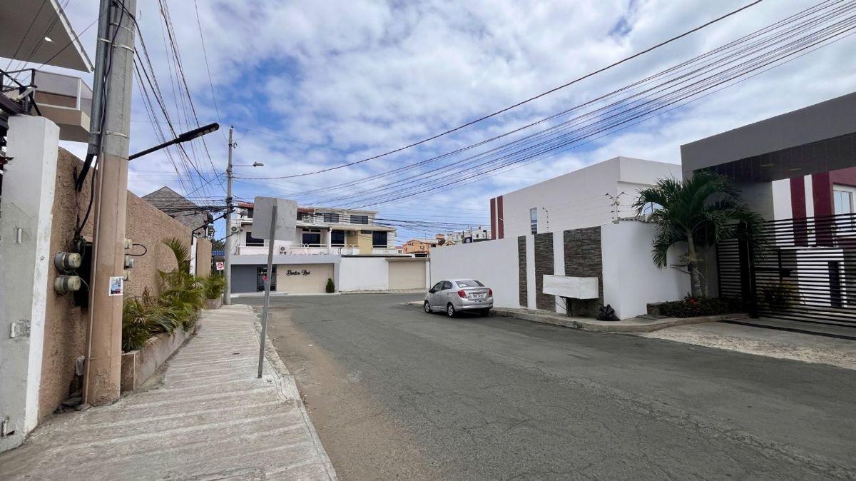 Casa de Venta en Miromar Zona Sur Manta Manabí, Manabí — imagen 10