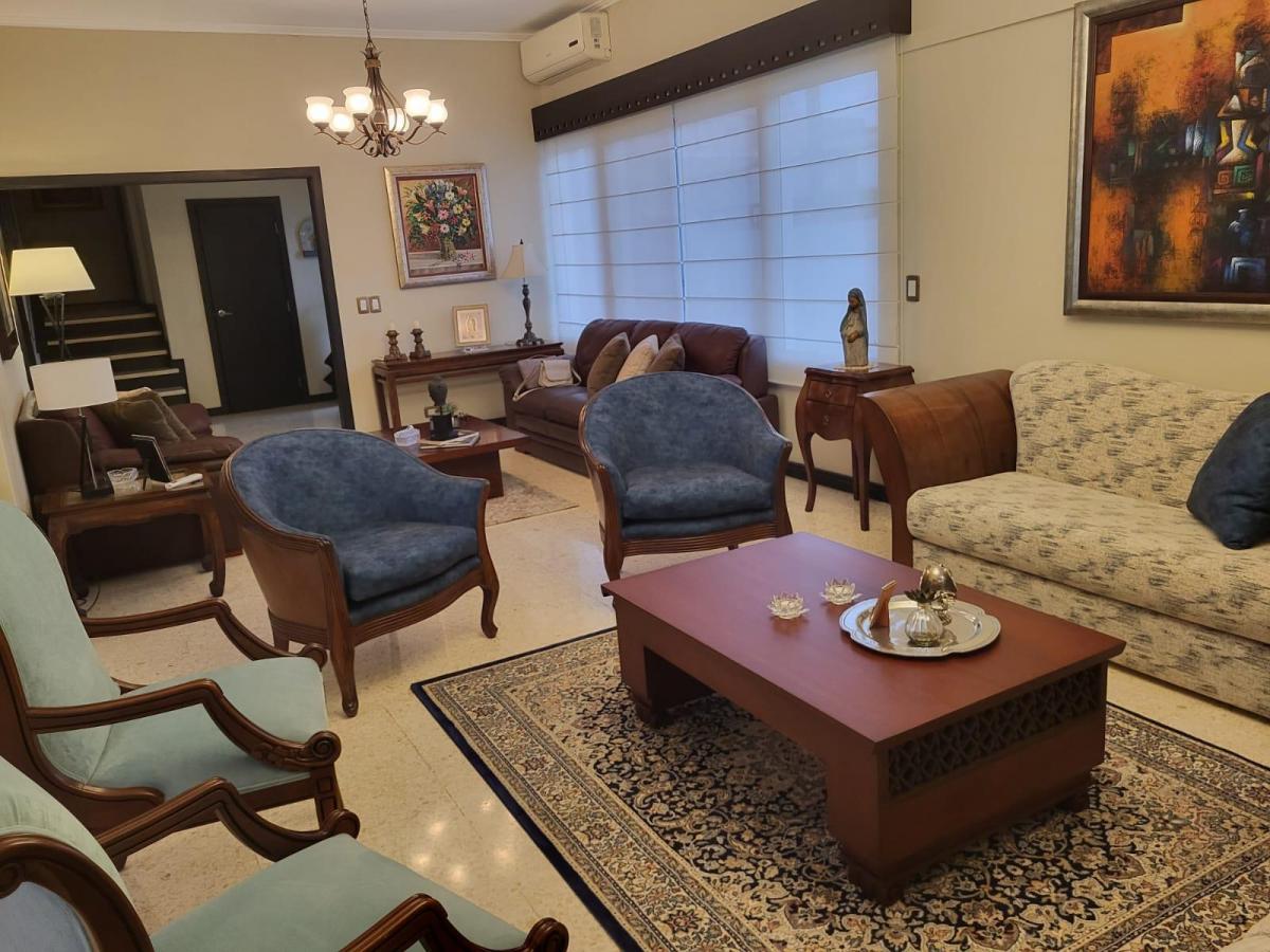 Venta de Casa - Urdesa Central, Guayas — imagen 10