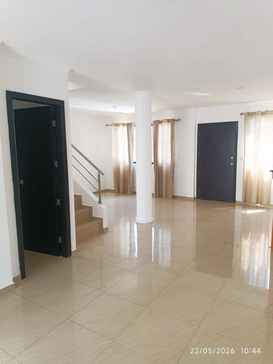 Casa de 120 m² con 3 Habitaciones en Venta y Alquiler en La Aurora, Guayas — imagen 7