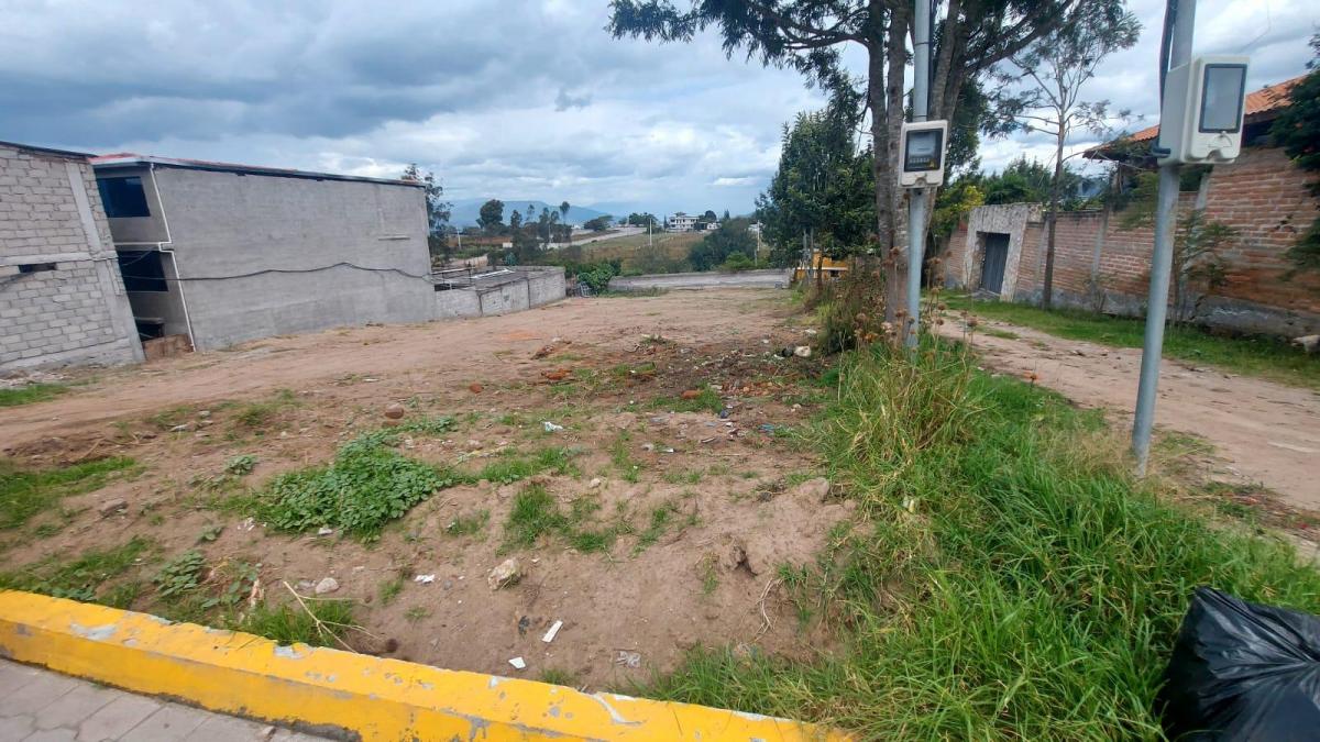 Se Vende Terreno en El Sector de Calderon — imagen 3