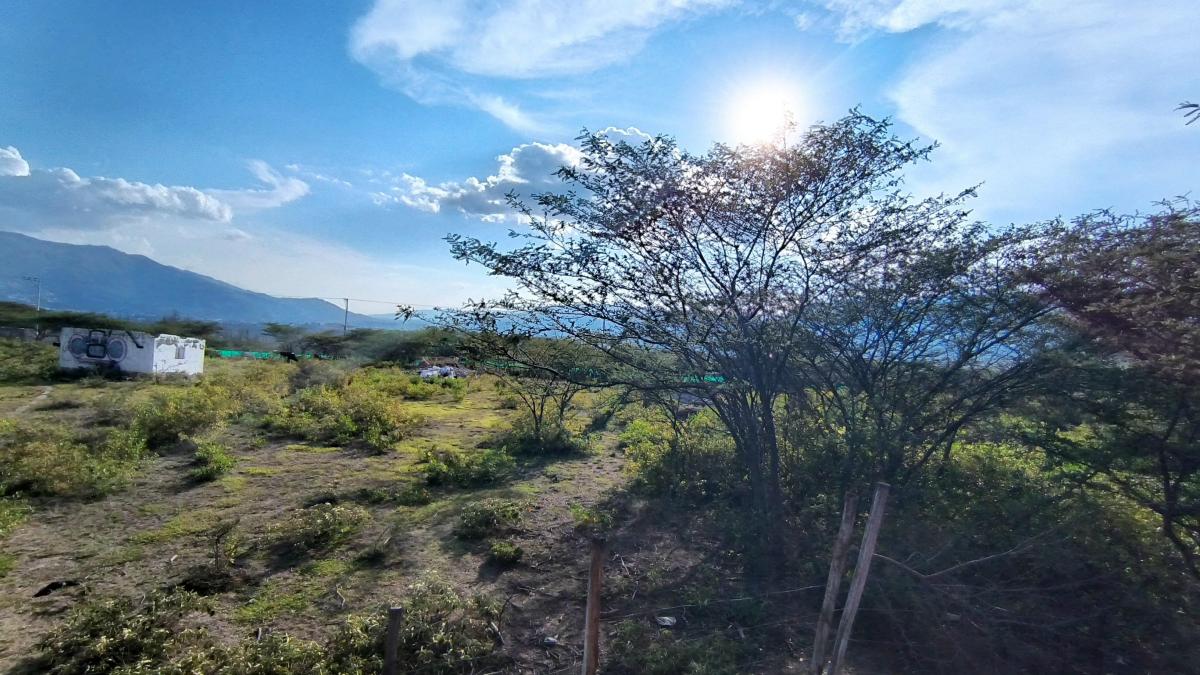 En Venta Lote Esquinero de 19000 m² en Collaqui Tumbaco Sector Consolidado — imagen 8