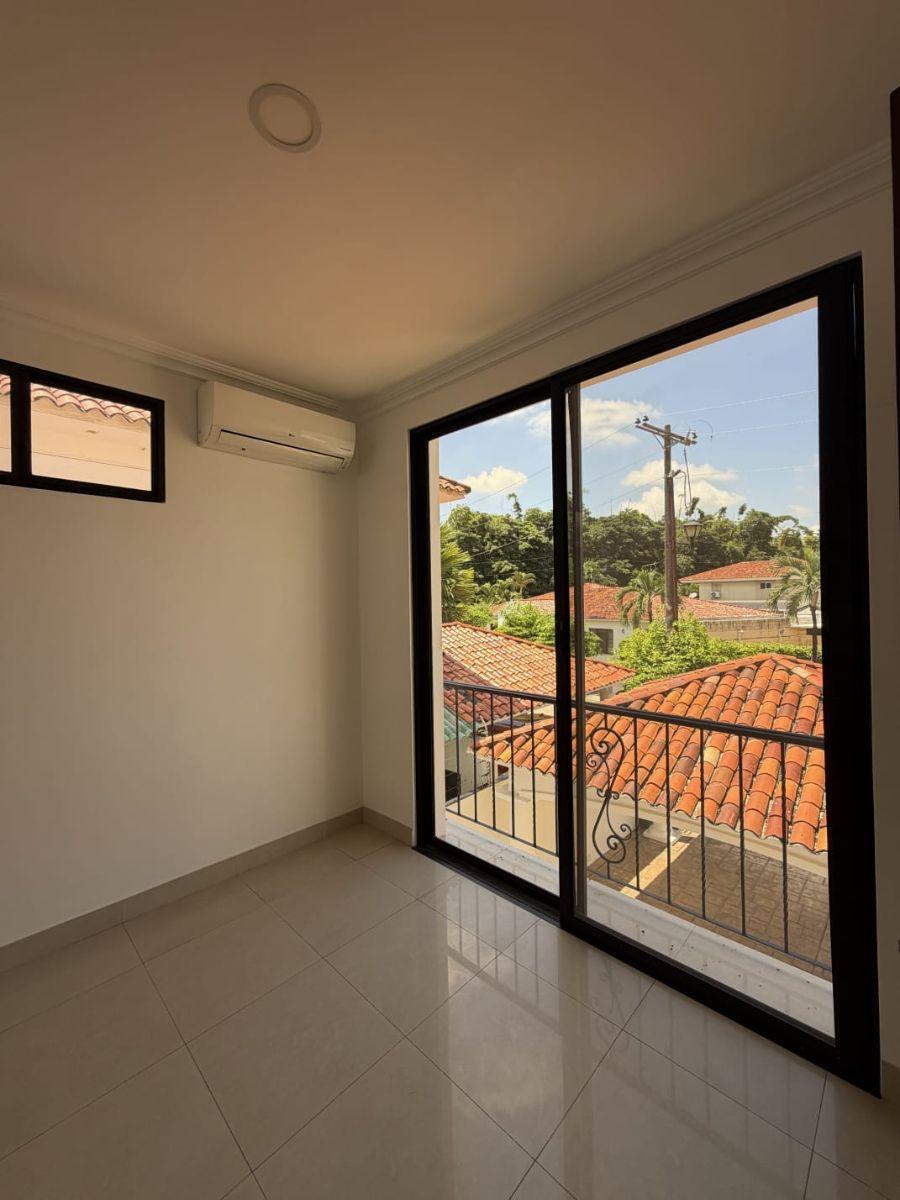 Se Vende Casa Esquinera en Estancias del Rio Via Samborondon, Guayas — imagen 4