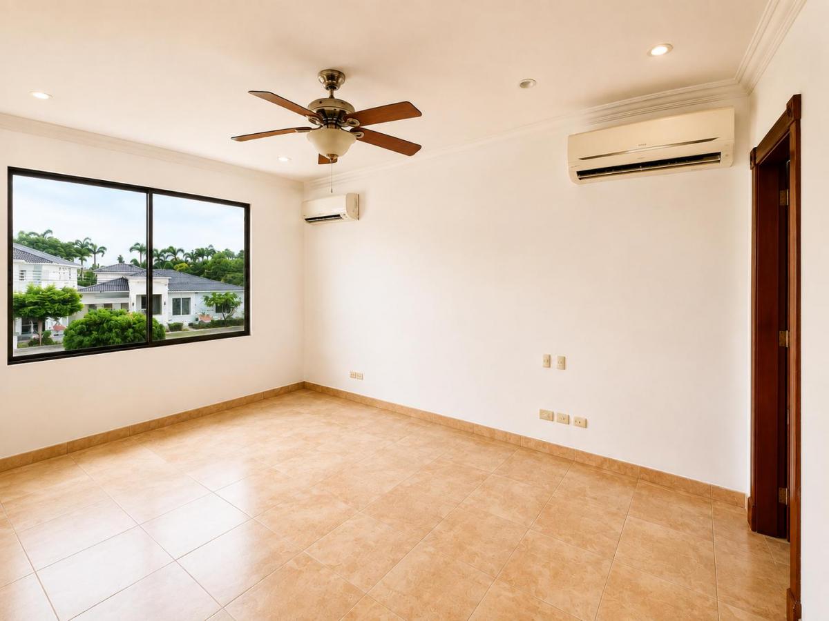 Casa en Venta en Vista Al Parque | 4 Dorm. | 689 m² | Samborondón | Mons García, Guayas — imagen 4