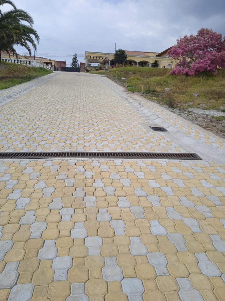 Ultimo Lote Disponible en Conjunto Cerrado Cerca a La Ruta Viva — imagen 4