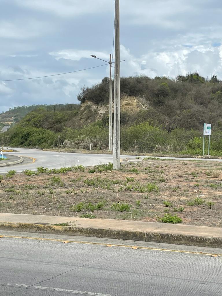 Terreno de 5.3 Hectáreas en Canoa Más 1522 de Terreno Frente a La Playa, Manabí — imagen 6