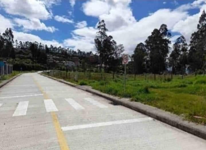 Hermoso Terreno de Venta en Urbanizacion Prado Rio (Frente Al Tenis Club), Azuay — imagen 7