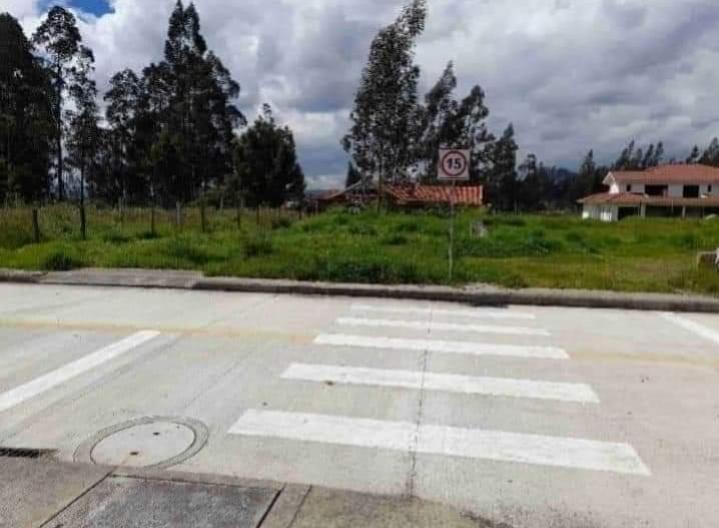 Hermoso Terreno de Venta en Urbanizacion Prado Rio (Frente Al Tenis Club), Azuay — imagen 6