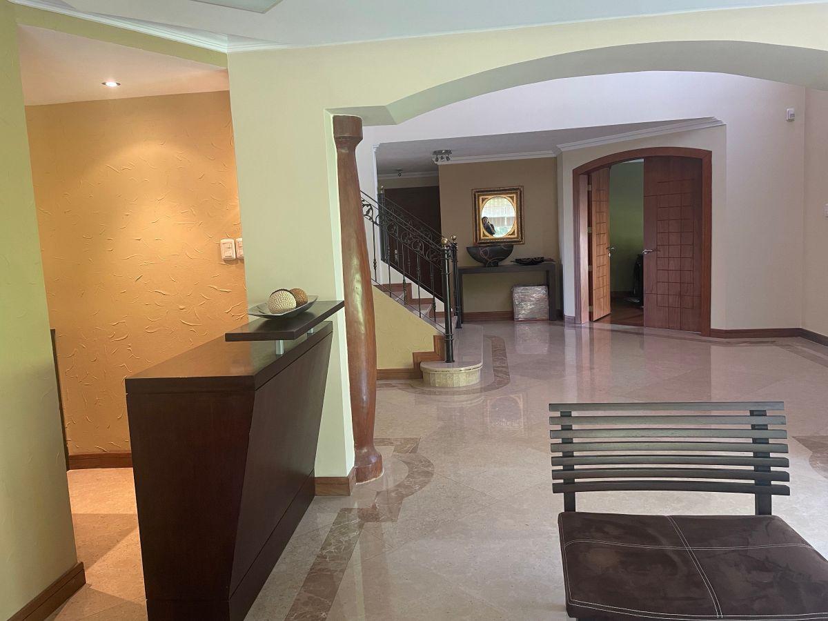 Casa en Venta en Cumbaya en Urbanización Privada Sector La Primavera — imagen 4