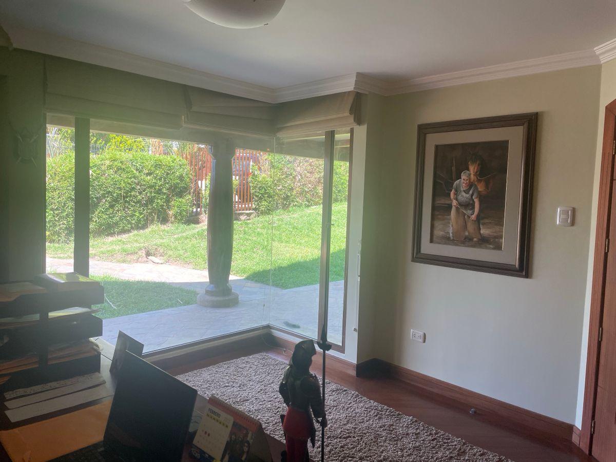 Casa en Venta en Cumbaya en Urbanización Privada Sector La Primavera — imagen 3