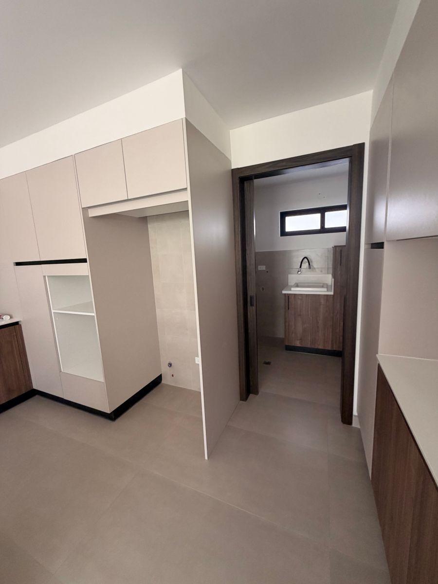 Venta Casa Moderna por Estrenar en Conjunto en Chiviqui La Cerámica /sharon Reed — imagen 3