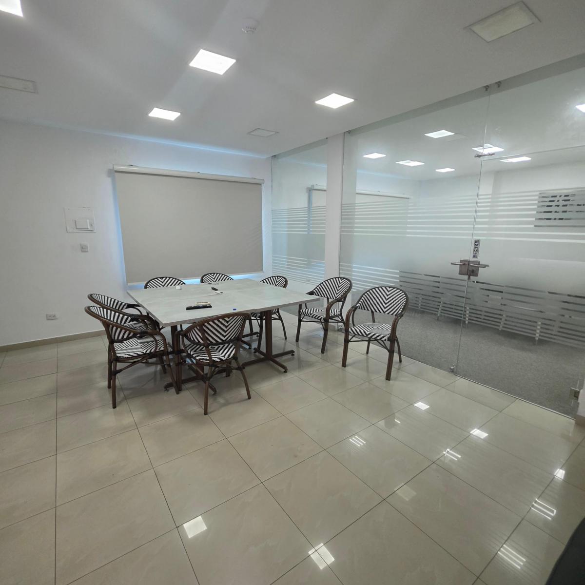 Sector Mall del Sol Edificio Comercial con Locales y Oficinas, Guayas — imagen 6