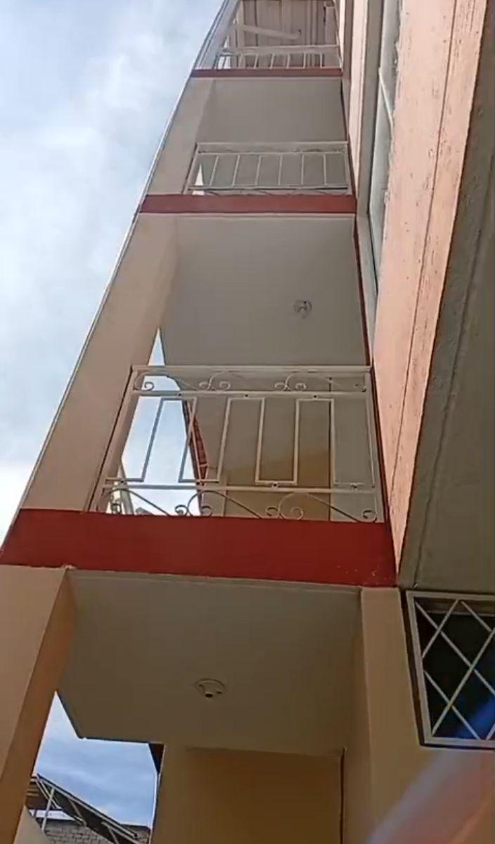 Casa Rentera de 8 Departamentos en Venta a 2 Cuadras del Estadio del Aucas — imagen 6