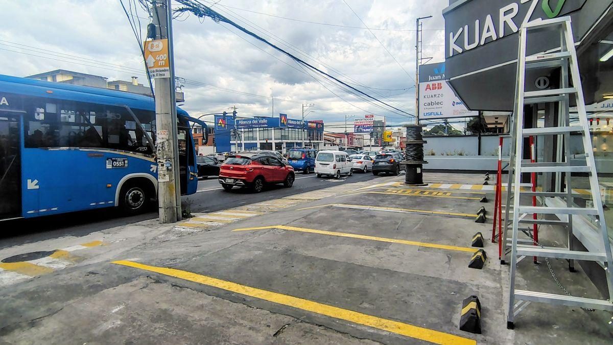 En Venta 2 Departamentos de 3 Dorm., Sector Kennedy, Damer 1. Norte de Quito — imagen 9