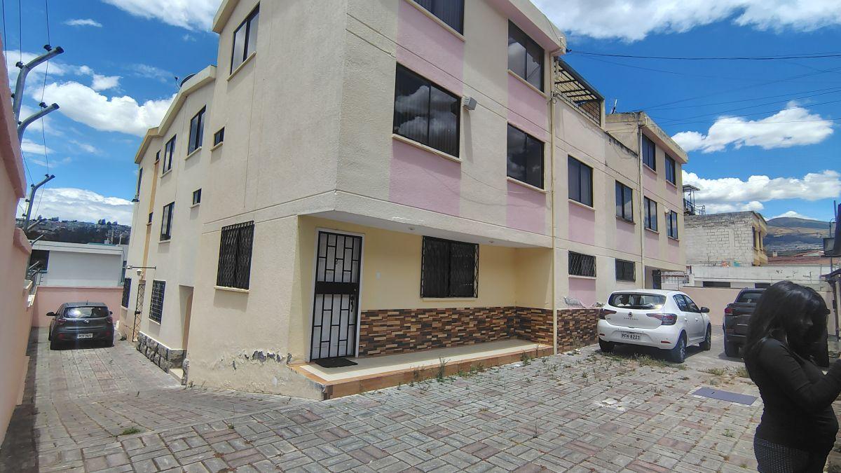 En Venta/ Renta Hermosa y Muy Comoda Casa, 4 Dorm., 2 Garajes, Sector La Campiña, El Condado — imagen 9