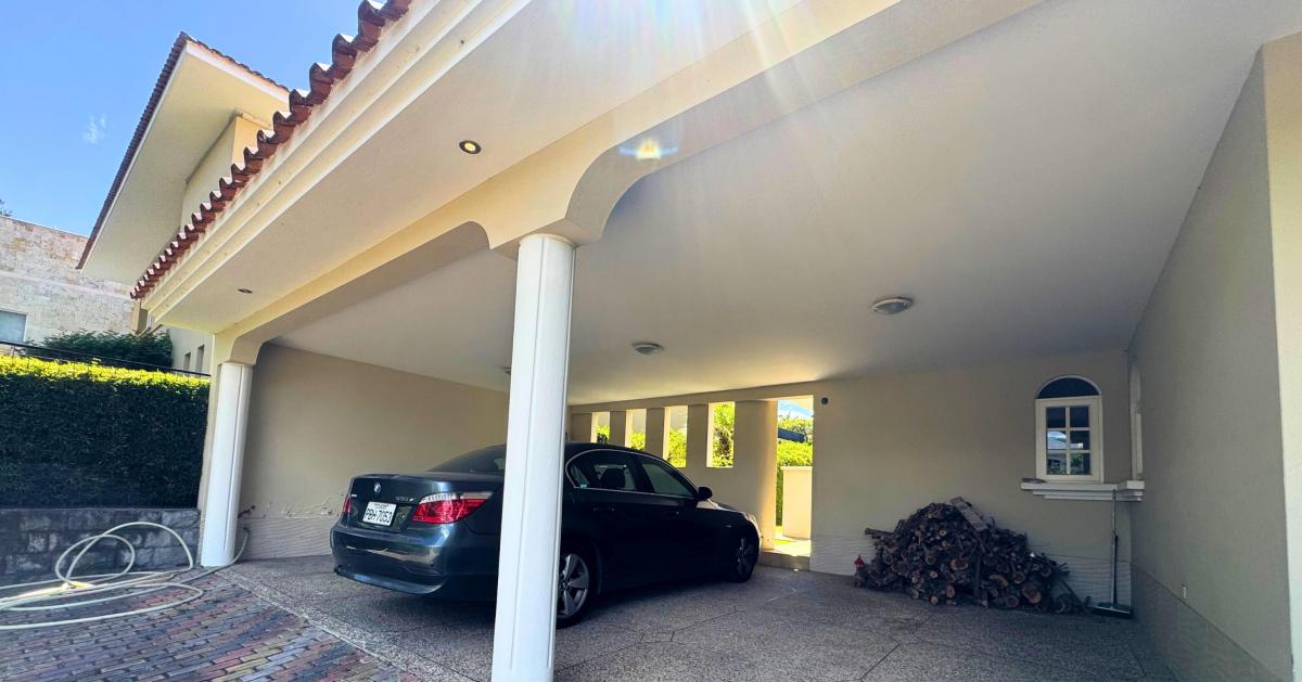 Exclusiva Residencia Luxury Urb. Cunucbamba Tumbaco — imagen 9