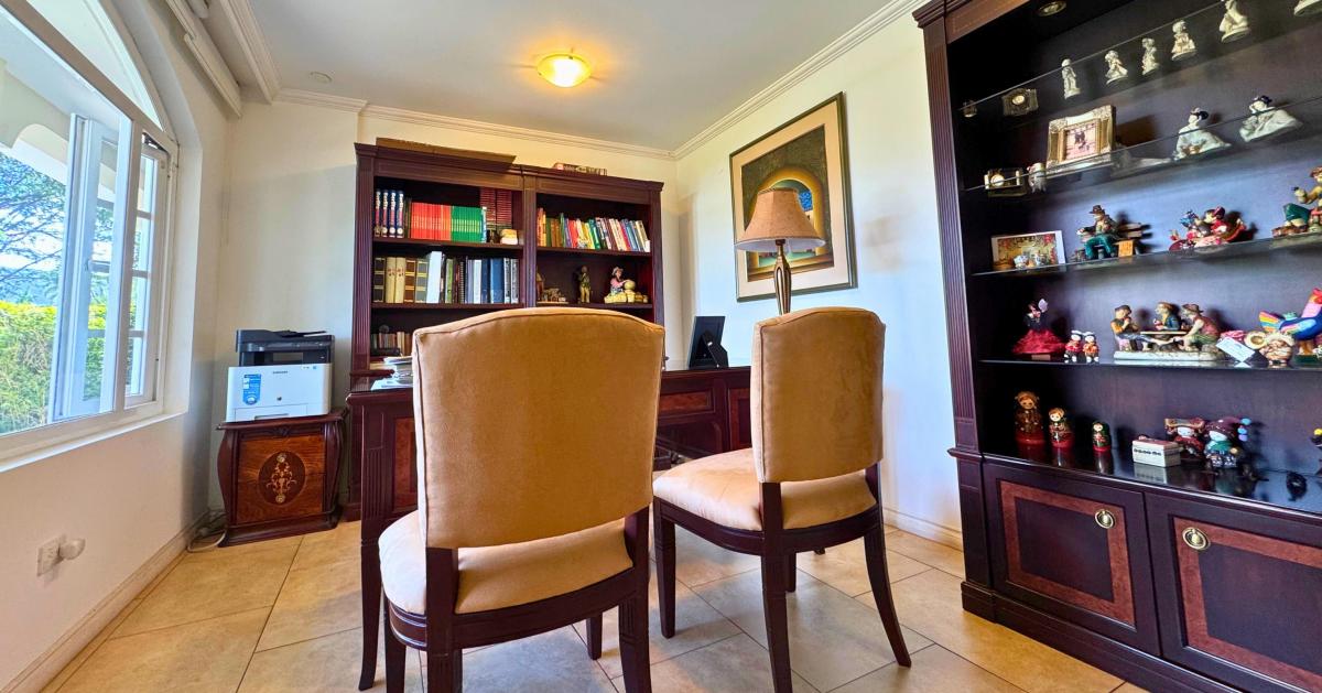 Exclusiva Residencia Luxury Urb. Cunucbamba Tumbaco — imagen 7