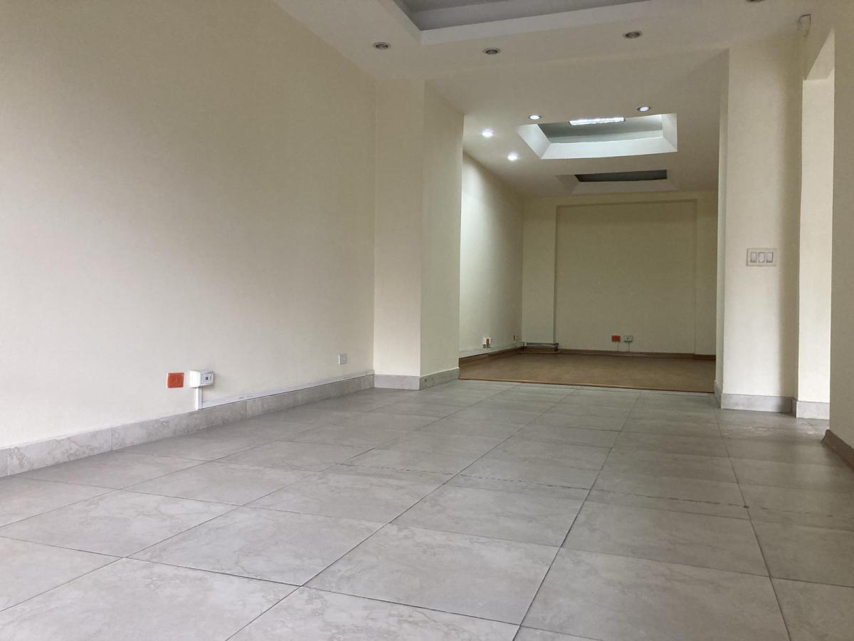 Local Comercial en Venta en La Av La Coruña — imagen 6