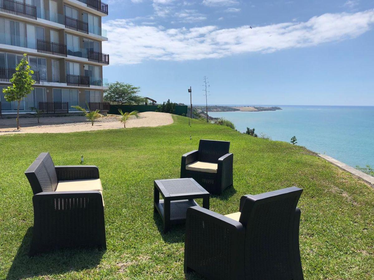 Suite en Venta Full Amoblada en Ayangue Vista Al Mar Urbanizacion Cerr — imagen 9