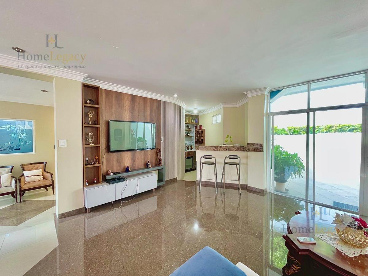 Casa en Venta, 389 m², 4 Habitaciones, Estudio, Doble Sala, Garaje Cerrado Ae, Guayas — imagen 3