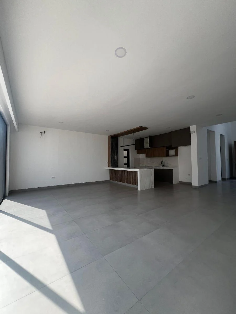 En Venta Hermosa Casa de Estreno en Ciudad Celeste - 4 Dorm., Km 9.5 Samborondon, 219 m², Guayas — imagen 5