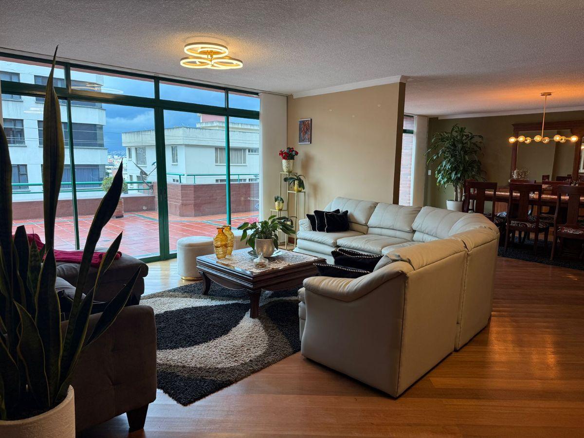 Vendo Dpto Duplex Quito Tenis 3 Dormitoerios. Provincia de Pichincha — imagen 3