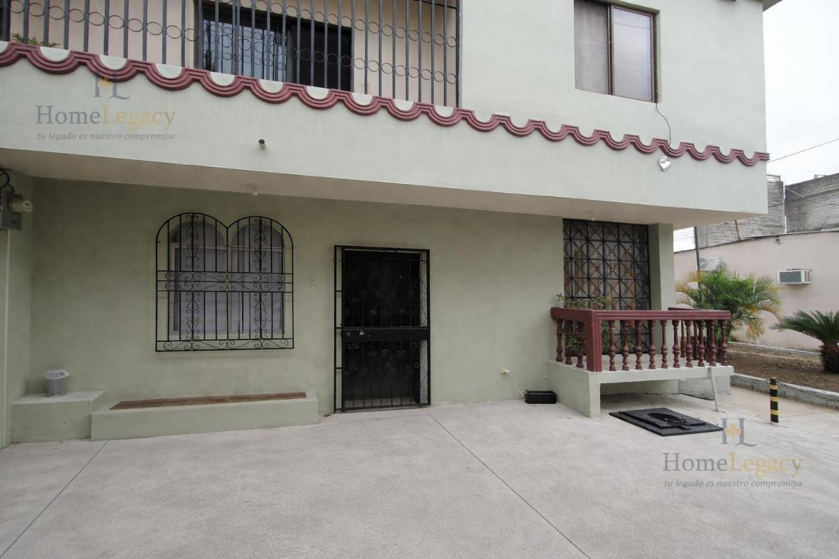 Venta de Casa, 6 Habitaciones, Local Comercial, Terraza, 320 m², Esquinera Ae, Guayas — imagen 10