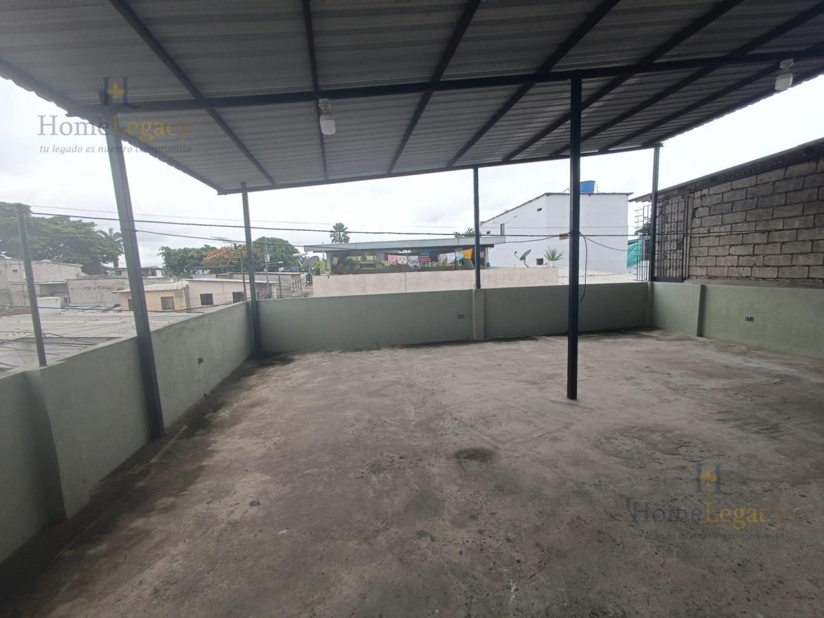Venta de Casa, 6 Habitaciones, Local Comercial, Terraza, 320 m², Esquinera Ae, Guayas — imagen 3