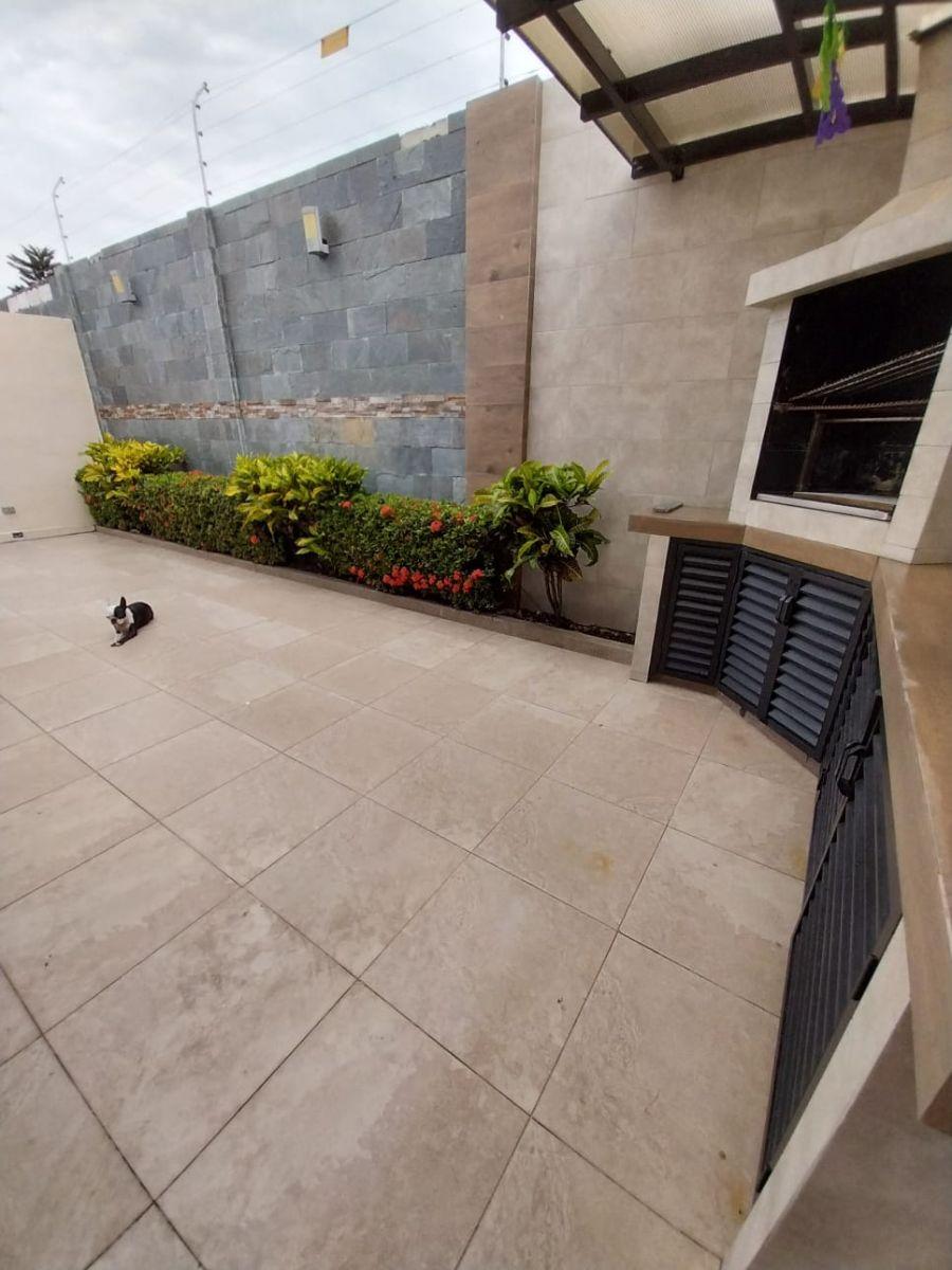 Ciudad Celeste Casa en Venta, Guayas — imagen 4
