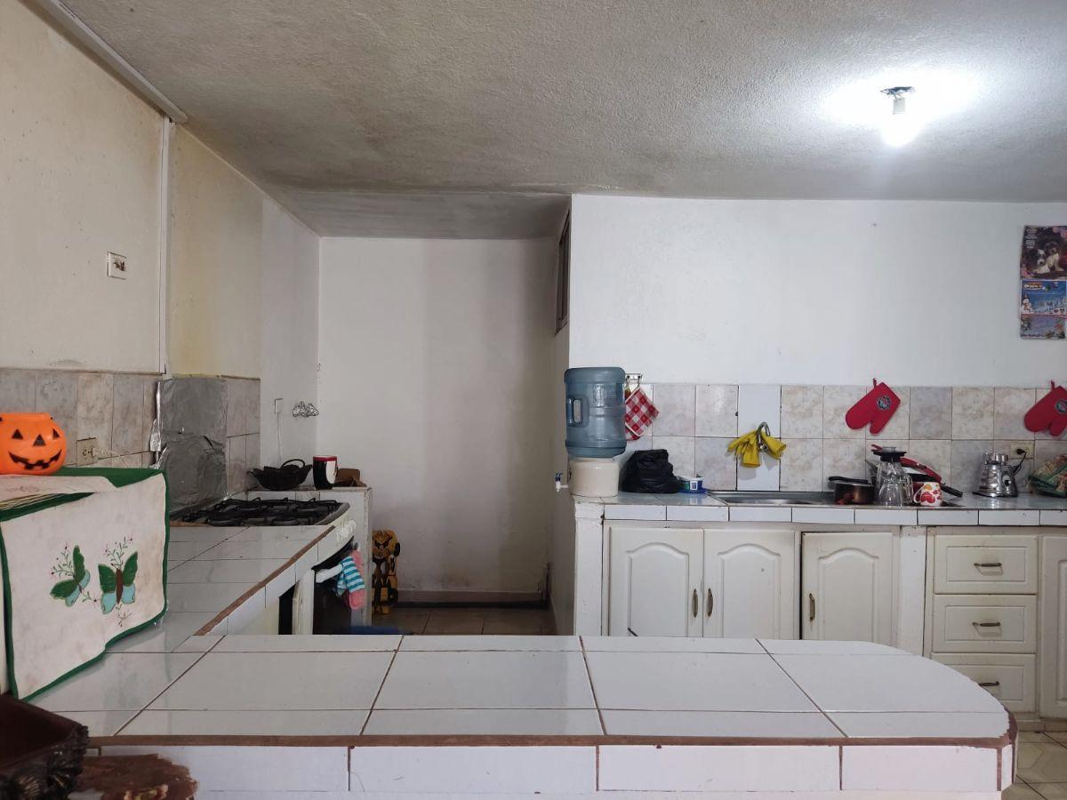 Casa Rentera Esquinera en Venta Carapungo | 3 Departamentos | $750 Ingreso Mensual — imagen 8