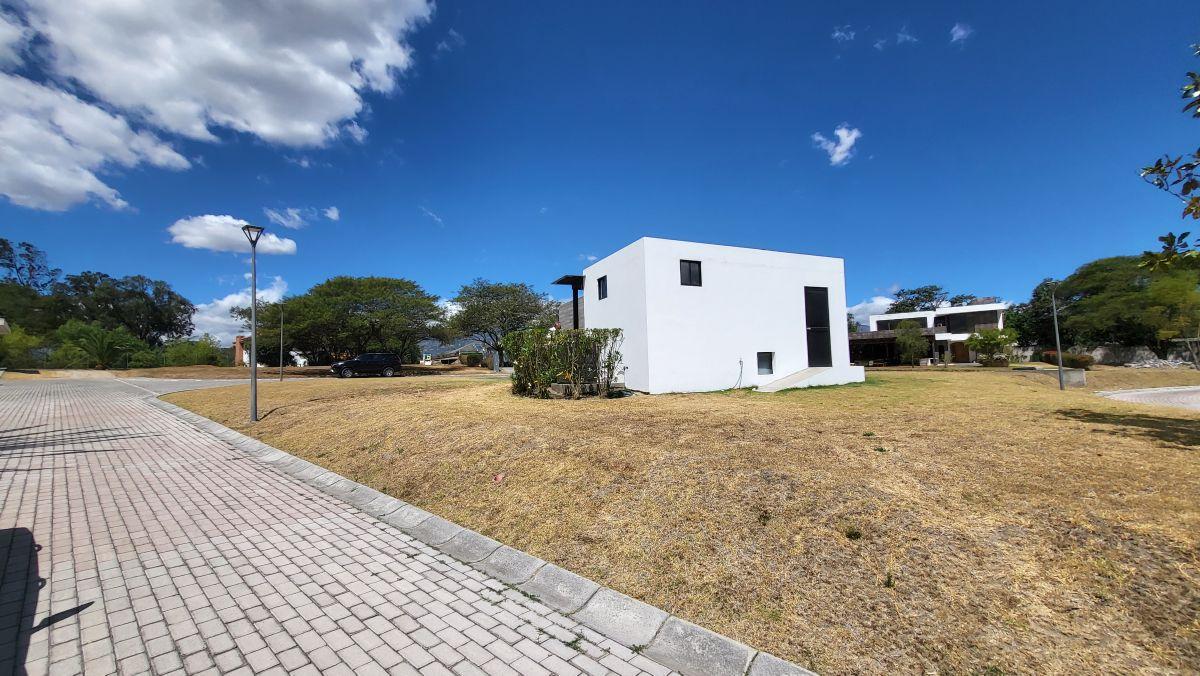 Vendo Linda Casa Ubicada Cerca Colegio Cervantes, Amplio Tereeno Linda Vista, Seguridad 24 H, 4 Dorm — imagen 7